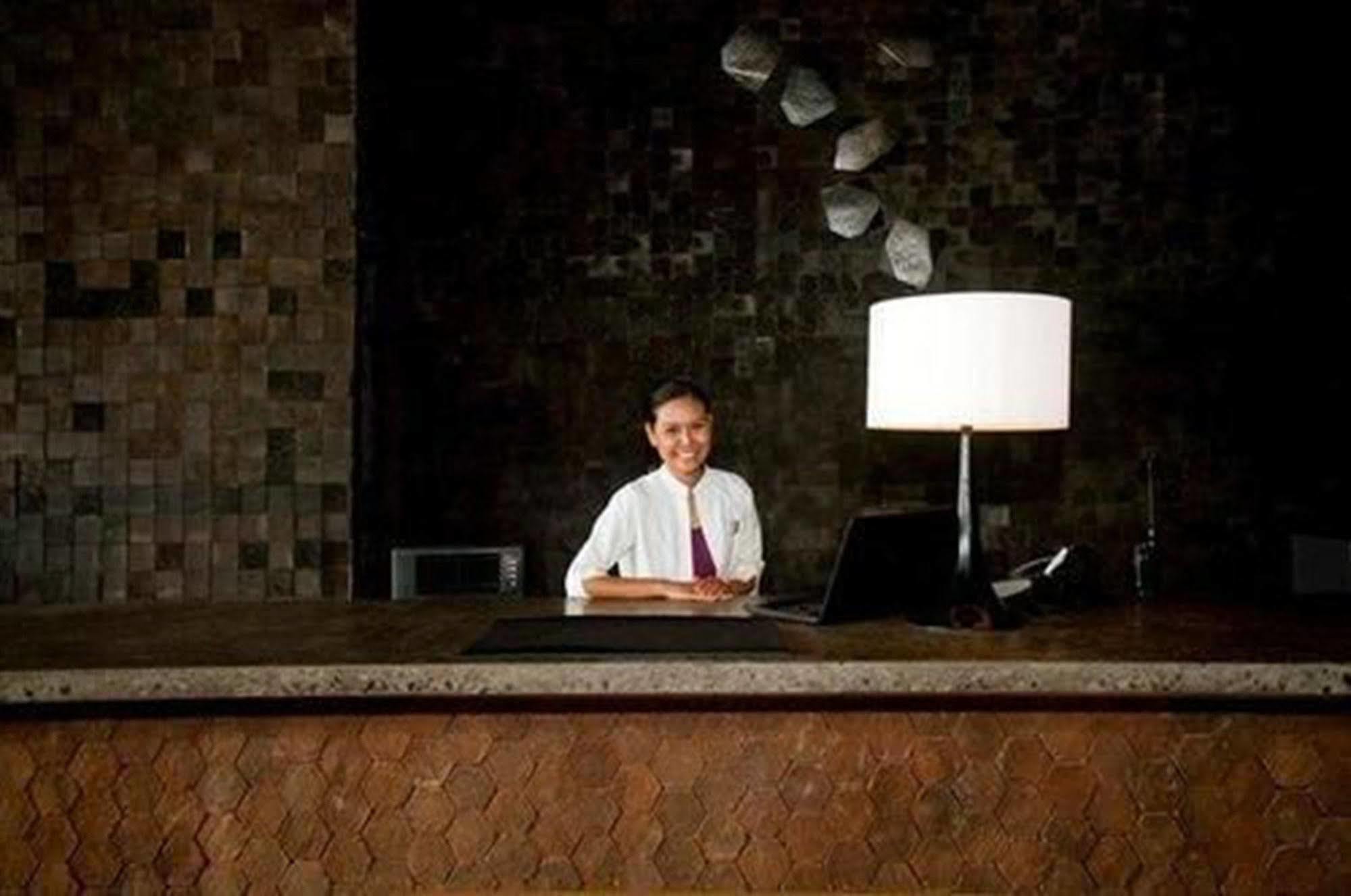 Cross Paasha Bali Seminyak Hotell Exteriör bild