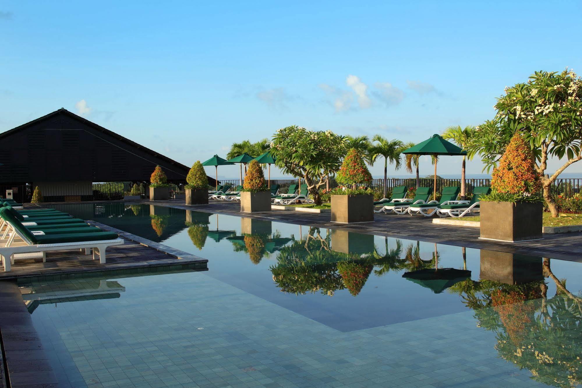 Cross Paasha Bali Seminyak Hotell Exteriör bild
